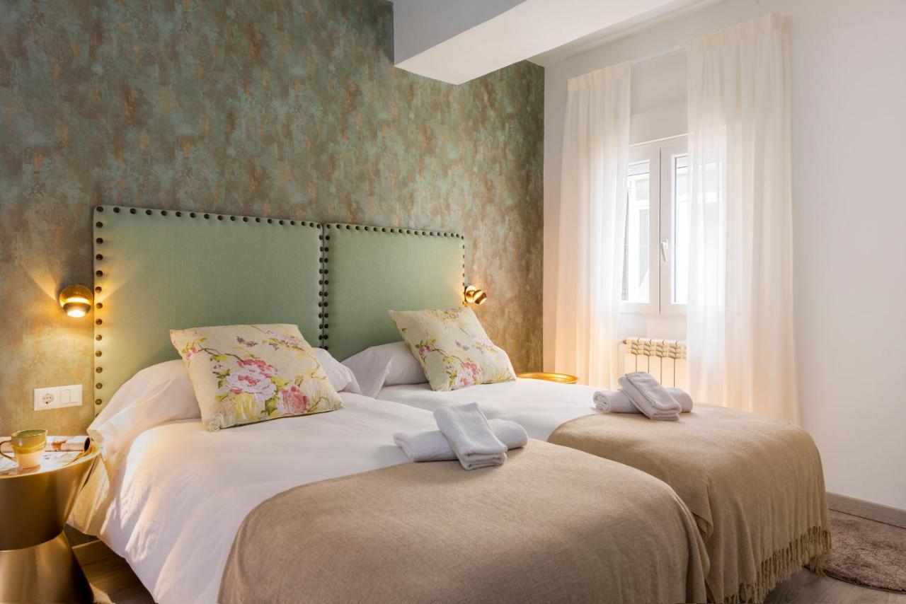Genteel Home Mano De Hierro Granada Bagian luar foto